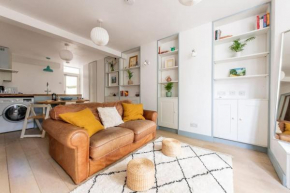 Lovely self-contained basement studio with kitchen